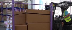 企业赶工出产拓展多元市场 订单添加外贸物流送
